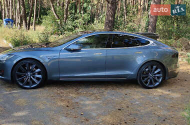 Ліфтбек Tesla Model S 2014 в 