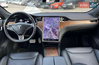 Ліфтбек Tesla Model S 2019 в 
