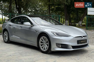 Ліфтбек Tesla Model S 2017 в 