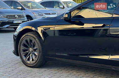 Лифтбек Tesla Model S 2018 в 