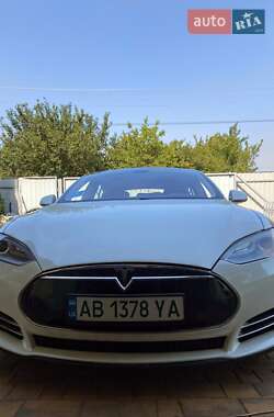 Ліфтбек Tesla Model S 2013 в 