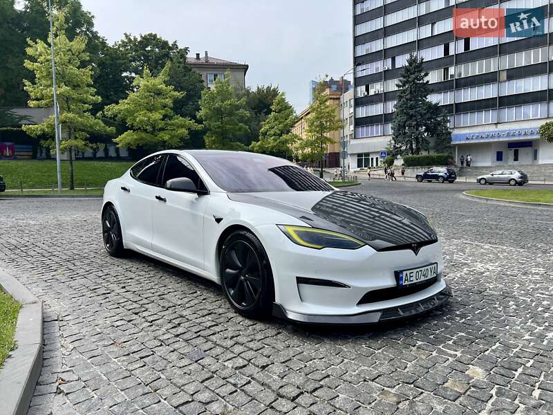 Ліфтбек Tesla Model S 2022 в Дніпрі