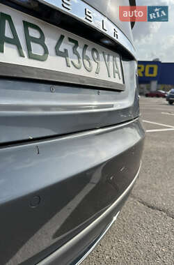 Лифтбек Tesla Model S 2014 в 