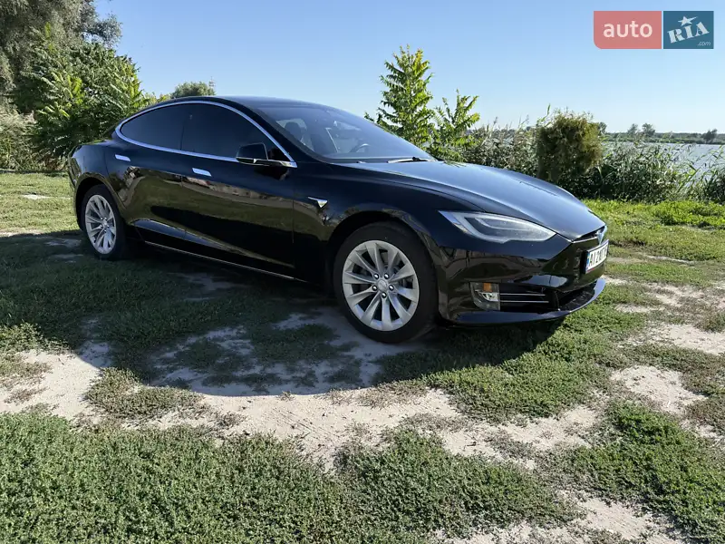 Tesla Model S 2018 VIN 5YJSA1E21JF266684 фото оголошення 28 з 62