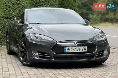 Лифтбек Tesla Model S 2015 в 