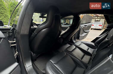 Лифтбек Tesla Model S 2015 в 