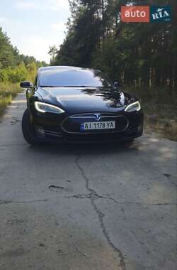 Ліфтбек Tesla Model S 2014 в Вишгороді