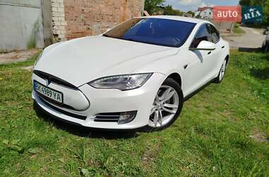 Ліфтбек Tesla Model S 2015 в Луцьку