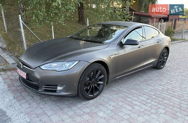 Ліфтбек Tesla Model S 2014 в Рівному