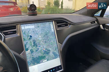 Ліфтбек Tesla Model S 2015 в 