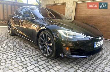 Ліфтбек Tesla Model S 2016 в 