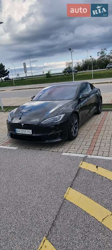 Tesla Model S 2024