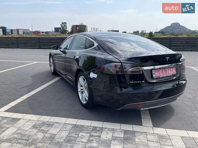 Лифтбек Tesla Model S 2013 в Мукачево