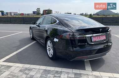 Лифтбек Tesla Model S 2013 в 