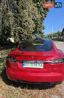 Лифтбек Tesla Model S 2018 в 