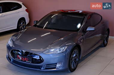 Ліфтбек Tesla Model S 2013 в 