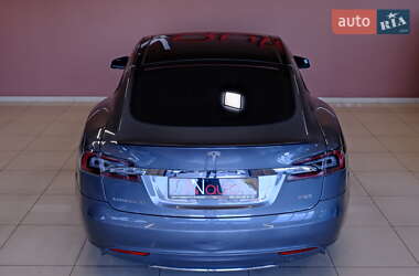Ліфтбек Tesla Model S 2013 в 