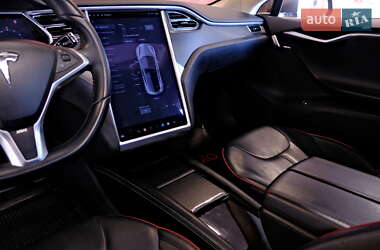 Ліфтбек Tesla Model S 2013 в 