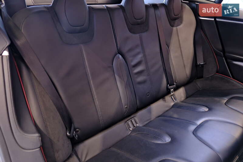 Лифтбек Tesla Model S 2013 в Одессе фото 35 Лифтбек Tesla Model S 2013 в Одессе