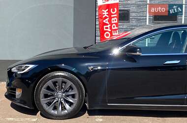 Ліфтбек Tesla Model S 2020 в 
