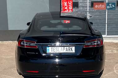 Ліфтбек Tesla Model S 2020 в 