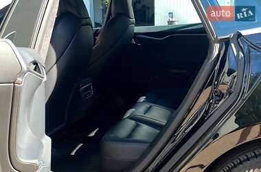 Ліфтбек Tesla Model S 2020 в 