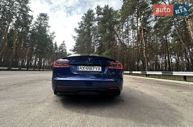 Лифтбек Tesla Model S 2022 в 