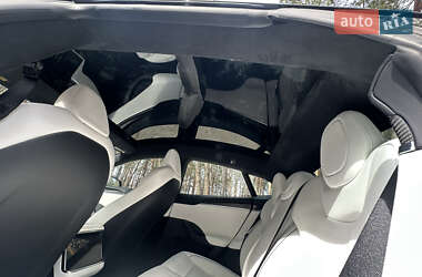 Лифтбек Tesla Model S 2022 в 