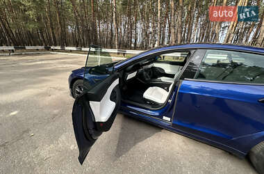 Лифтбек Tesla Model S 2022 в 