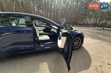 Лифтбек Tesla Model S 2022 в 