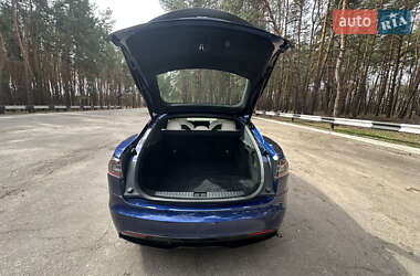 Лифтбек Tesla Model S 2022 в 