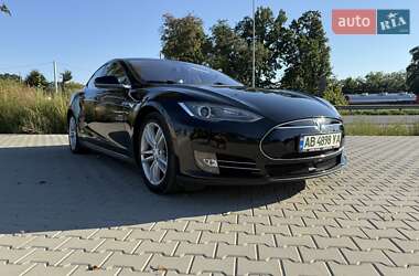 Ліфтбек Tesla Model S 2015 в 