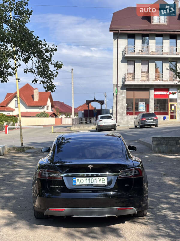 Лифтбек Tesla Model S 2014 в Ужгороде фото 6 Лифтбек Tesla Model S 2014 в Ужгороде