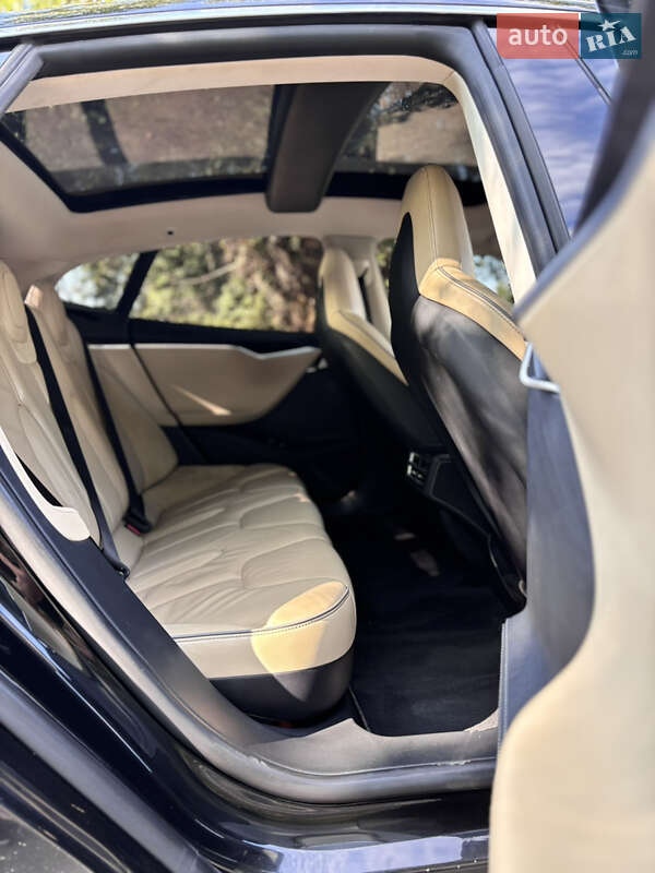 Лифтбек Tesla Model S 2014 в Ужгороде фото 8 Лифтбек Tesla Model S 2014 в Ужгороде