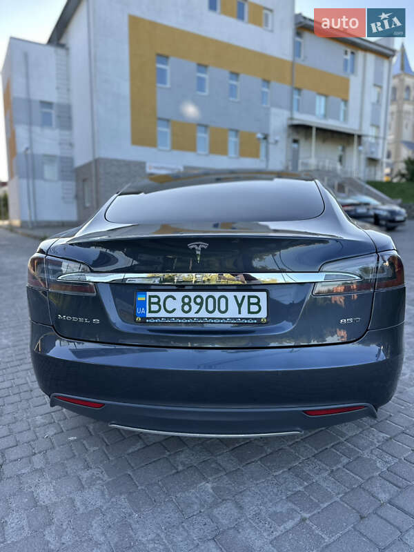 Ліфтбек Tesla Model S 2015 в Львові фото 4 Ліфтбек Tesla Model S 2015 в Львові