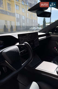 Лифтбек Tesla Model S 2021 в Ивано-Франковске