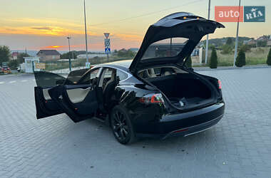 Лифтбек Tesla Model S 2014 в 