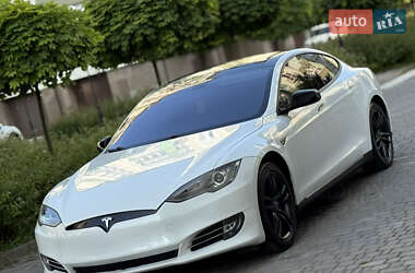 Ліфтбек Tesla Model S 2014 в 