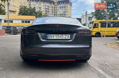 Ліфтбек Tesla Model S 2015 в 
