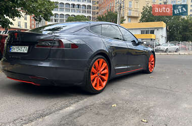 Ліфтбек Tesla Model S 2015 в 