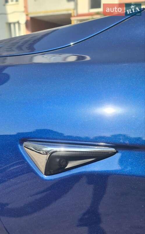 Ліфтбек Tesla Model S 2017 в Івано-Франківську фото 36 Ліфтбек Tesla Model S 2017 в Івано-Франківську