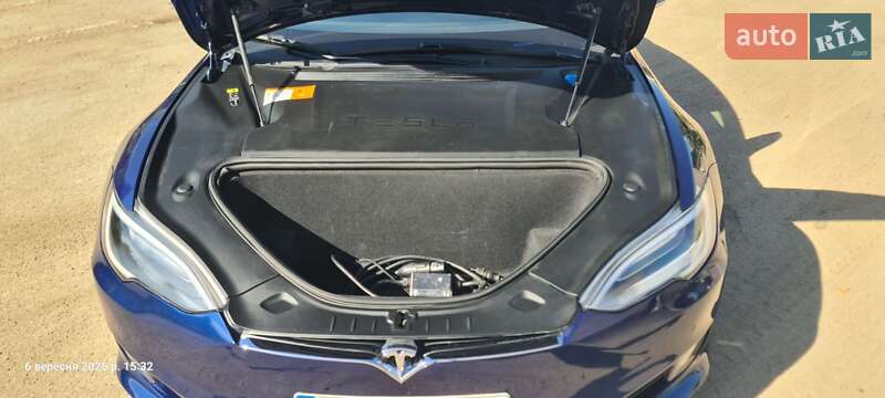 Ліфтбек Tesla Model S 2017 в Івано-Франківську фото 17 Ліфтбек Tesla Model S 2017 в Івано-Франківську