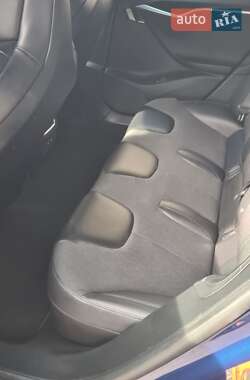 Лифтбек Tesla Model S 2017 в Ивано-Франковске