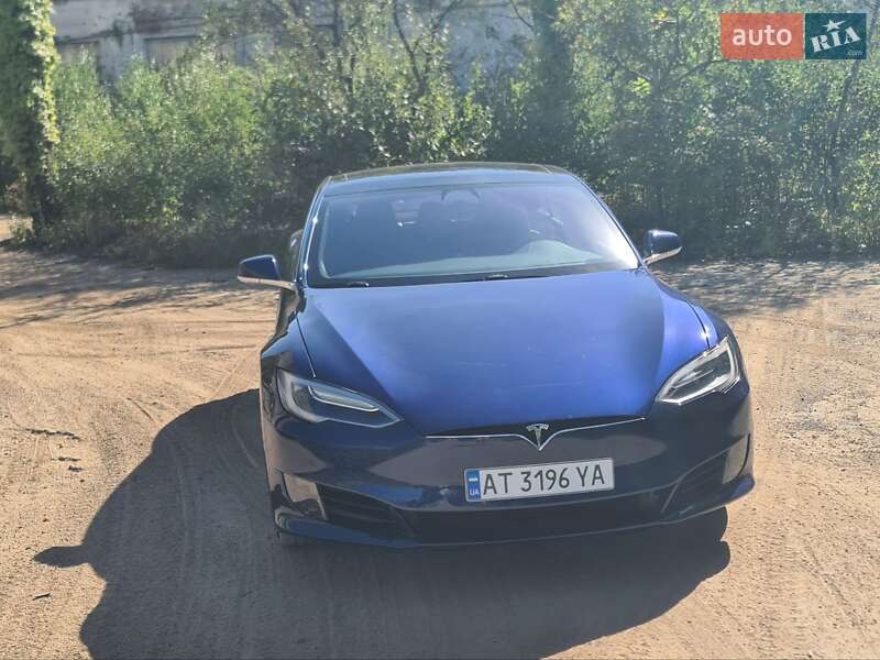 Ліфтбек Tesla Model S 2017 в Івано-Франківську фото 27 Ліфтбек Tesla Model S 2017 в Івано-Франківську