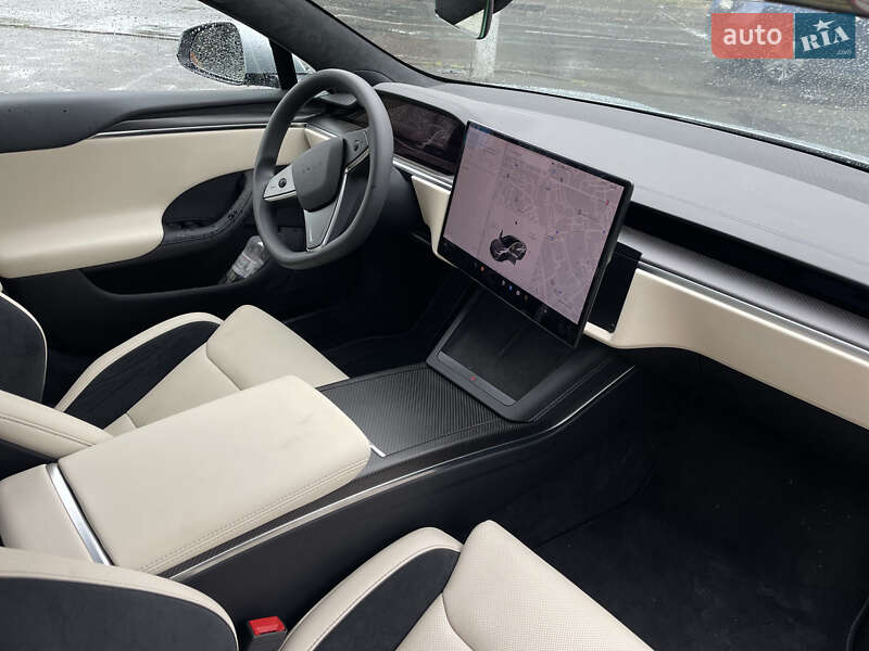 Лифтбек Tesla Model S 2024 в Львове