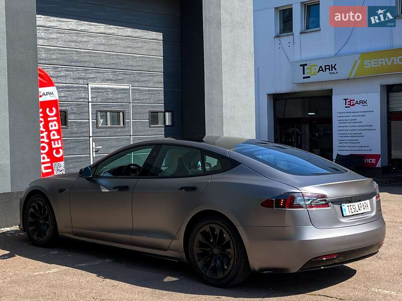 Ліфтбек Tesla Model S 2019 в Києві