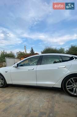 Ліфтбек Tesla Model S 2013 в 