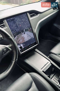 Ліфтбек Tesla Model S 2020 в 