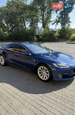 Ліфтбек Tesla Model S 2016 в 