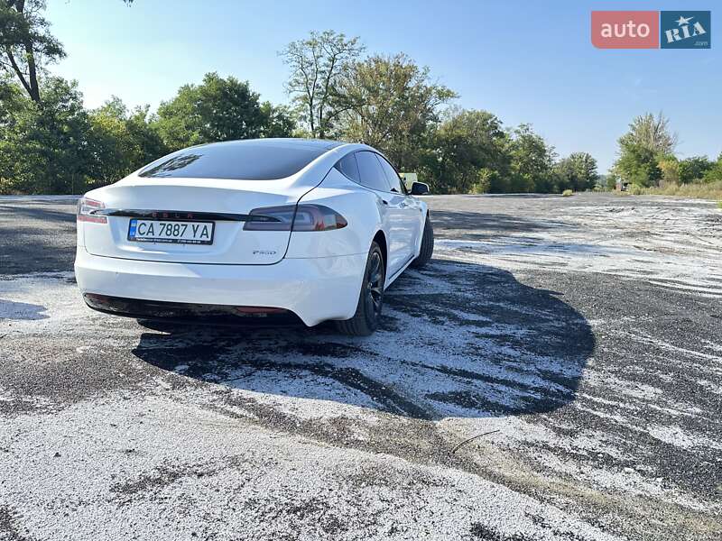 Лифтбек Tesla Model S 2016 в Черкассах фото 5 Лифтбек Tesla Model S 2016 в Черкассах